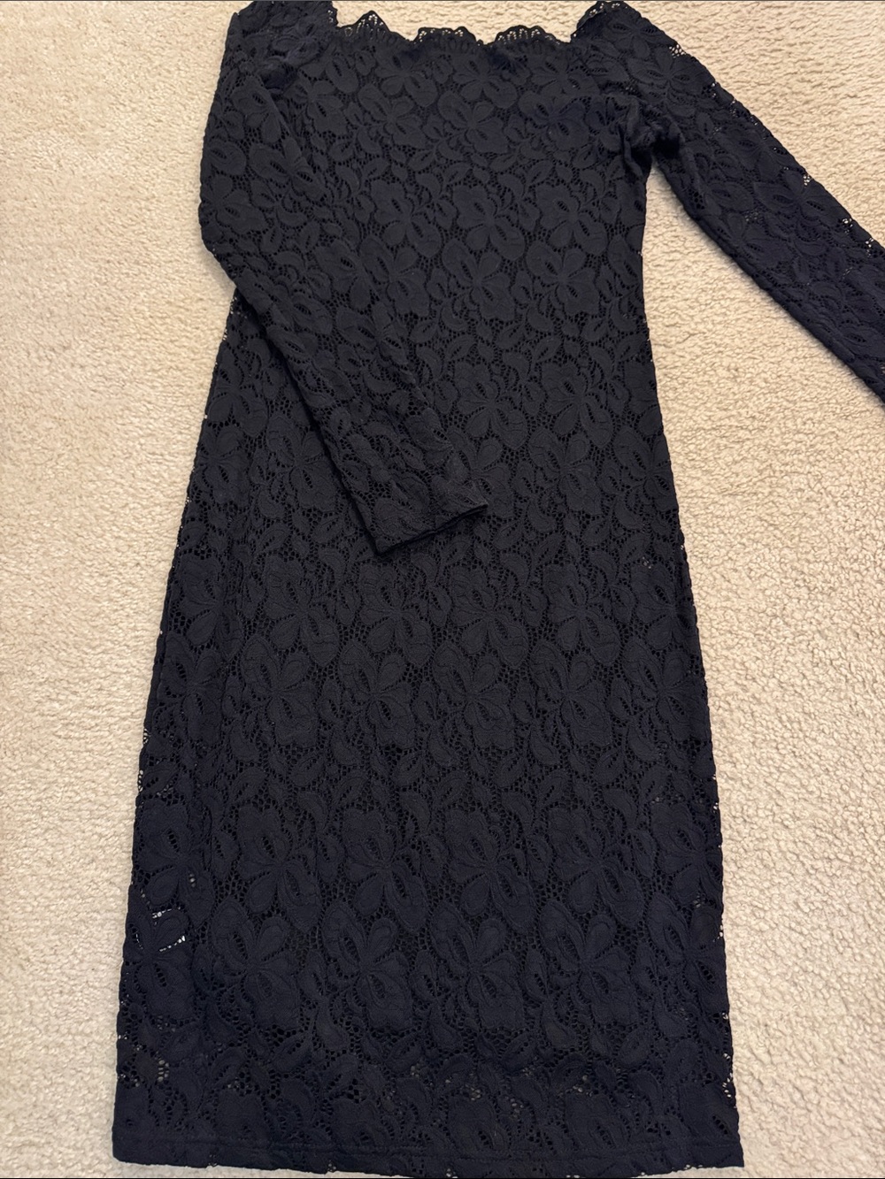 PattyBoutik Black Floral Lace Long Sleeve Midi Dress